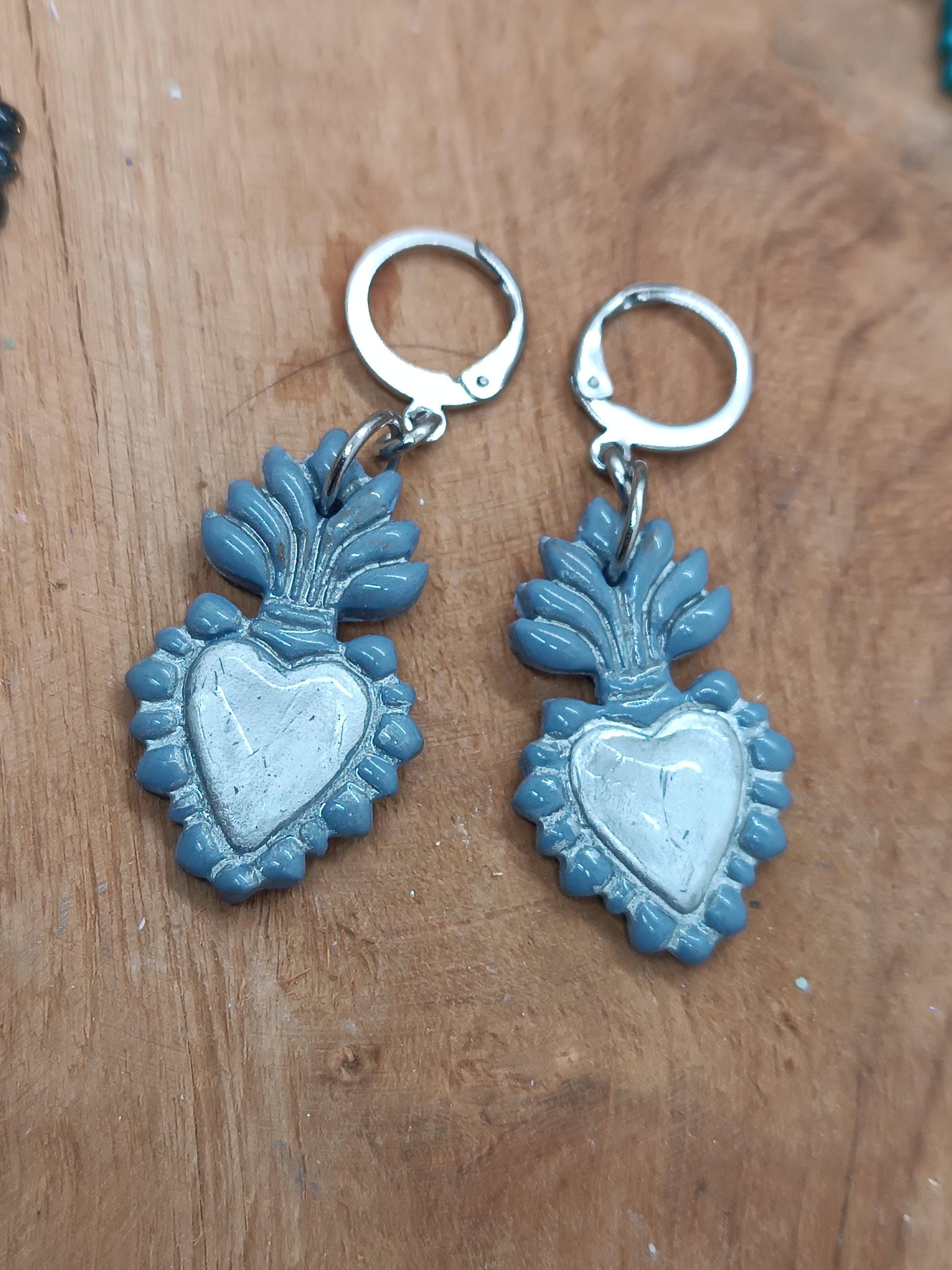 Boucles d'oreilles Coeur Sacré